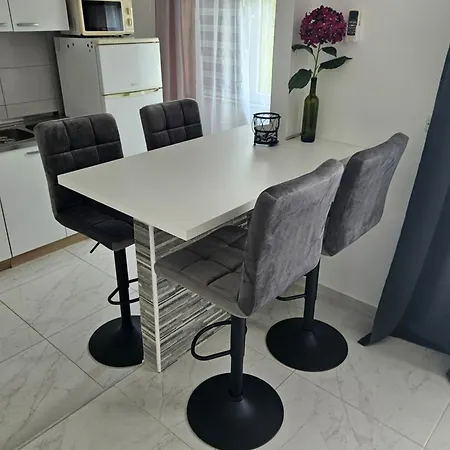 Apartment Aurora Jezera