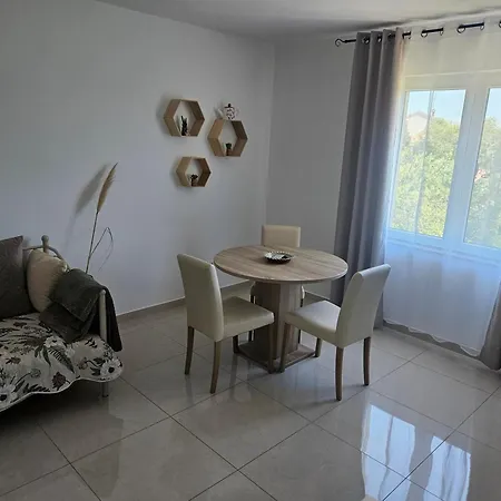 Aurora Appartement Jezera