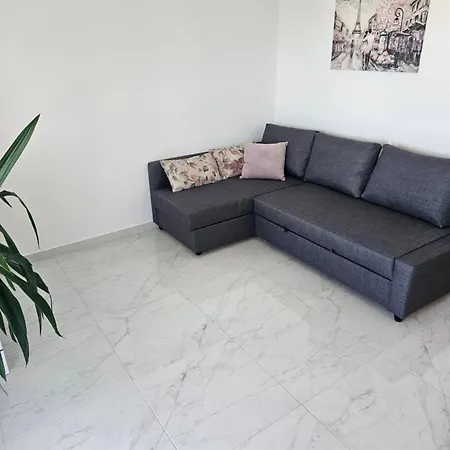 Aurora Appartement *